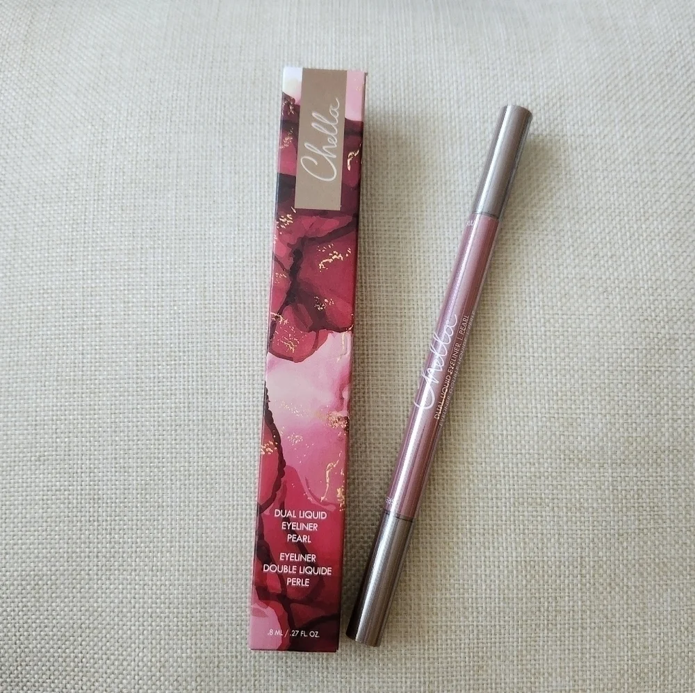 Chella Dual Liquid Eyeliner Pearl in Pearl Gray & Blue